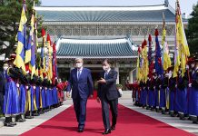 한·카자흐 정상회담…“4차 산업혁명 등 신산업 분야 협력 확대”