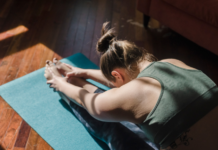 잠자기 전 ‘1분’만 투자해도 건강해지는 운동 3가지