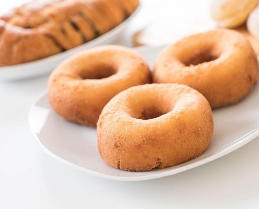 “기억력에 최악” 나이들수록 피해야 하는 음식 5